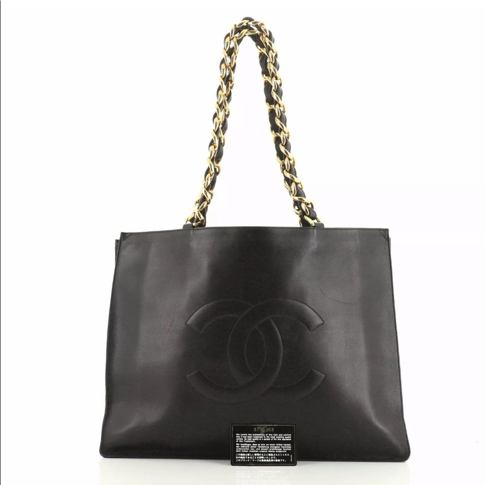 RARE🔥XLARGE🔥Chanel lambskin tote - Picture 4 of 8